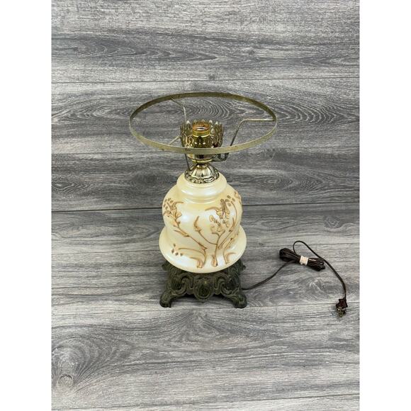 Vintage 1970’s Quoizel 3 way Floral Hurricane Parlor Lamp No Shade - Picture 3 of 6